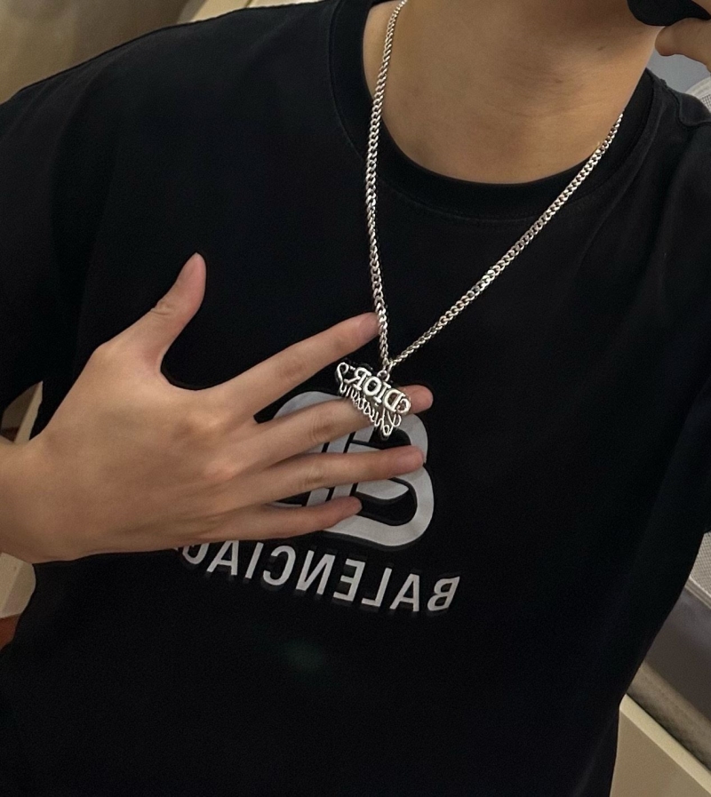 chr1st1an D10r necklaces